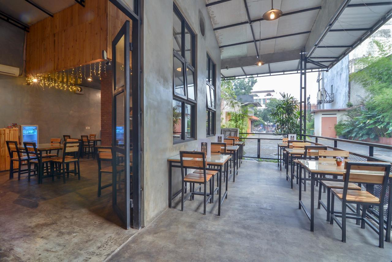 Image Hotel And Resto Bandung Exterior foto